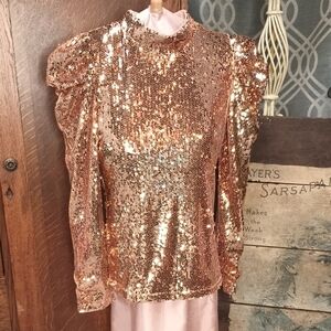 P18 Sequin Rose Gold high mock neck puff sleeve keyhole back Top medium